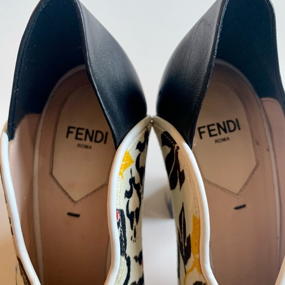 FENDI CREAM BLUE ROCOCO FLORAL HIGH HEELS SIZE 40 - Picture 8 of 9
